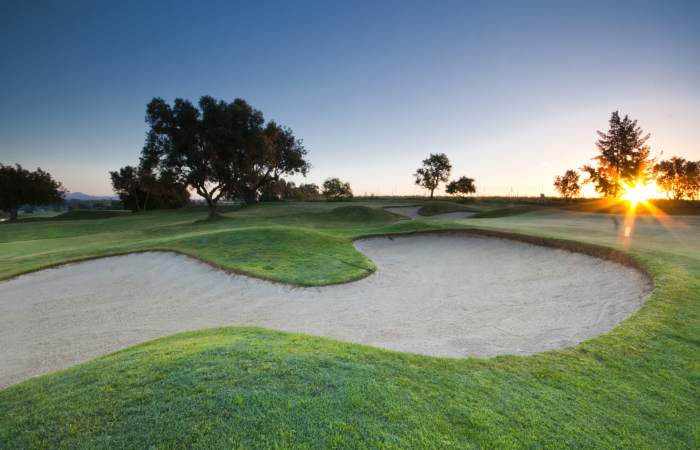 Sand bunker in Vale da Pinta Golf Course